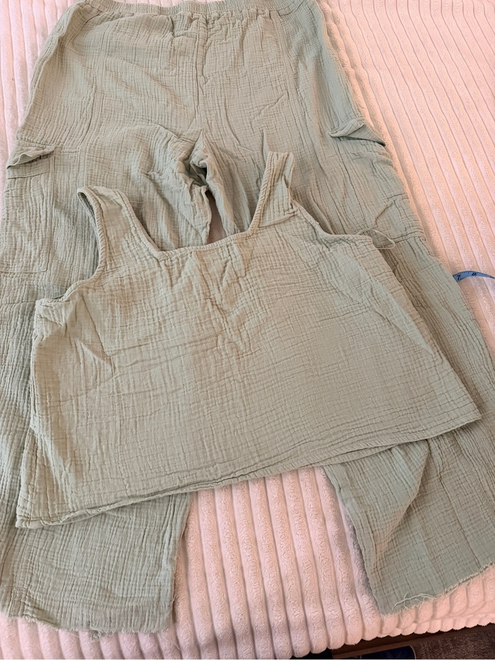 Japna Sage Green Wide-Leg Crinkle Lounge Set - Picture 12 of 12